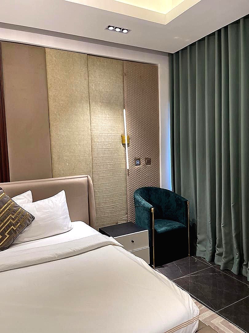 High-End 3-Bedroom Living in Ikoyi — photo 3